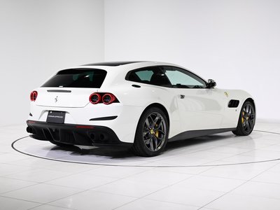 2018 Ferrari GTC4 LUSSO — фото 7