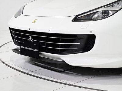 2018 Ferrari GTC4 LUSSO — фото 35