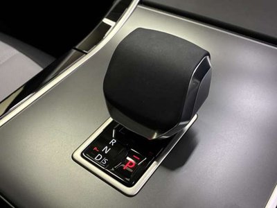 صورة 16 لـ 2024 LAND Rover RANGE ROVER EVOQUE