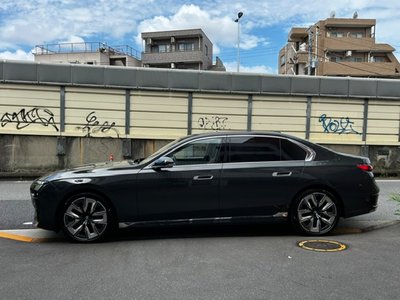 2024 BMW 7 SERIES photo 8