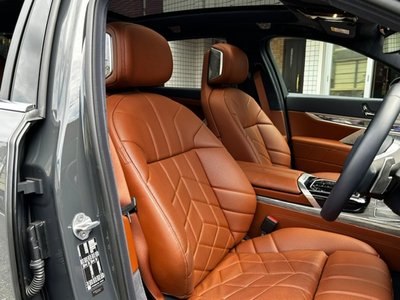 2024 BMW 7 SERIES photo 13