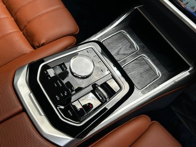 2024 BMW 7 SERIES thumbnail 18