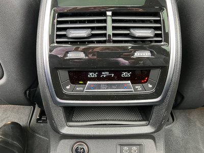 2025 BMW X7 thumbnail 47