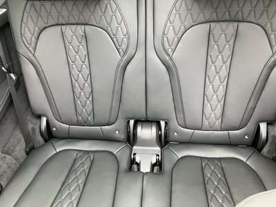 2025 BMW X7 thumbnail 56
