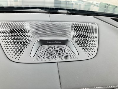 2025 BMW X7 thumbnail 21