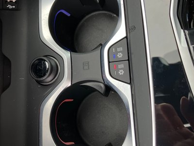 2025 BMW X7 thumbnail 36
