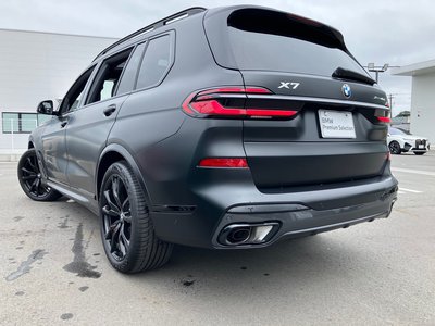 2025 BMW X7 photo 7