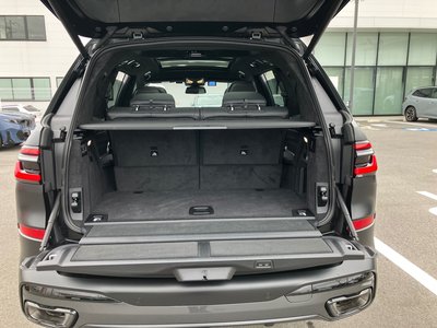 2025 BMW X7 thumbnail 69