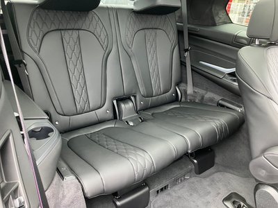 2025 BMW X7 thumbnail 53