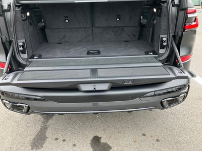2025 BMW X7 thumbnail 68