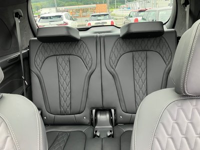 2025 BMW X7 thumbnail 58
