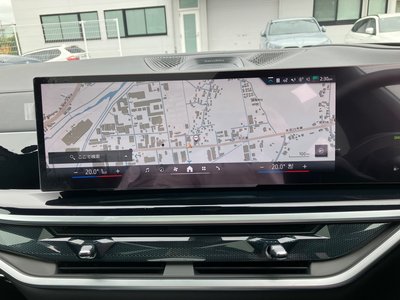 2025 BMW X7 thumbnail 27