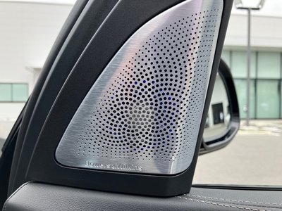 2025 BMW X7 photo 16