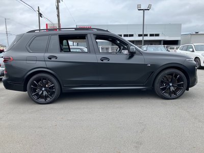 2025 BMW X7 photo 4