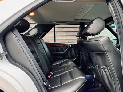 1995 Mercedes-BENZ E-CLASS 缩略图 32