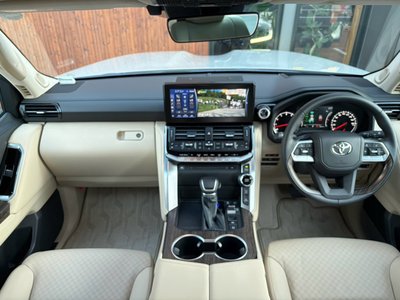 2024 Toyota LAND CRUISER 300 照片 9