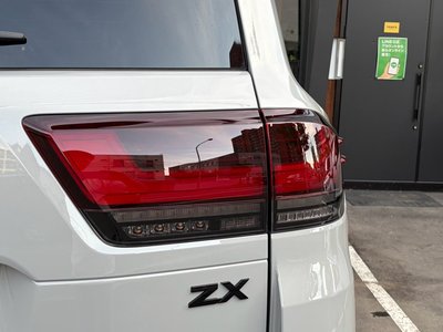 2024 Toyota LAND CRUISER 300 照片 31