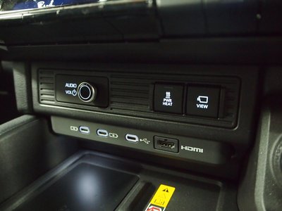 صورة 88 لـ 2025 Toyota LAND CRUISER 250