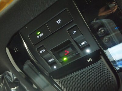 صورة 100 لـ 2025 Toyota LAND CRUISER 250