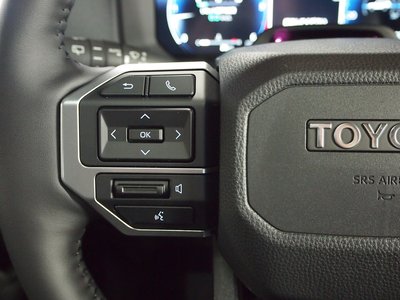 صورة 67 لـ 2025 Toyota LAND CRUISER 250