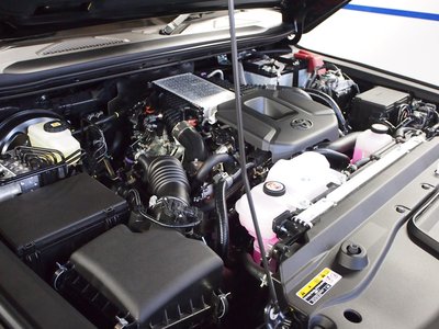 صورة 37 لـ 2025 Toyota LAND CRUISER 250