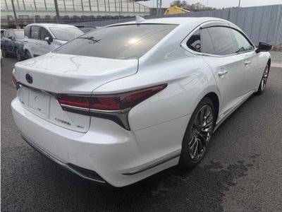 صورة 6 لـ 2018 Lexus LS