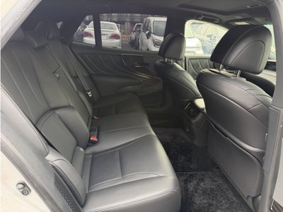 صورة 18 لـ 2018 Lexus LS