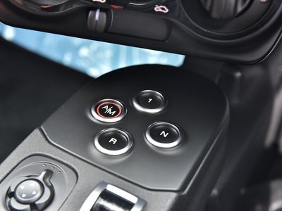 2015 ALFA Romeo 4C 照片 22