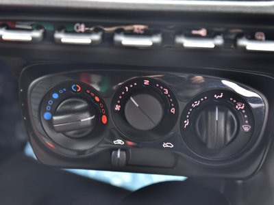 2015 ALFA Romeo 4C 照片 21
