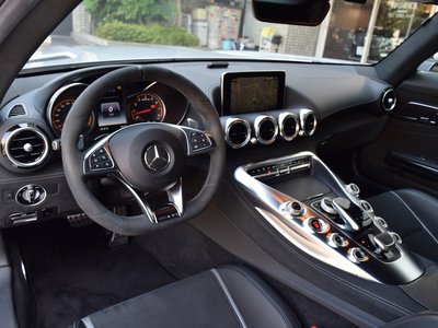 صورة 3 لـ 2018 Mercedes-BENZ GT AMG