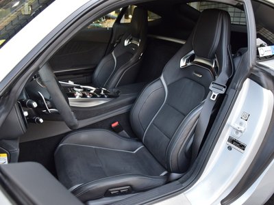 صورة 4 لـ 2018 Mercedes-BENZ GT AMG