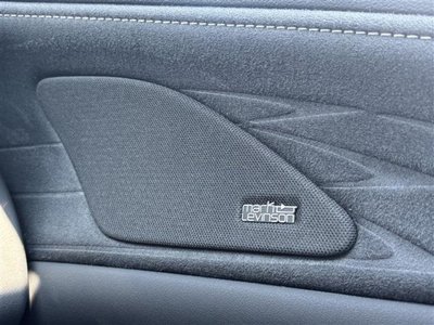 2024 Lexus RX thumbnail 24