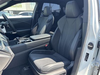 2024 Lexus RX thumbnail 30