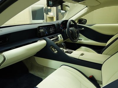 2023 Lexus LC thumbnail 44
