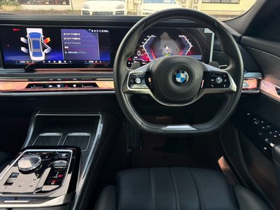 2023 BMW 7 SERIES photo 11