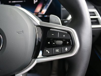 2025 BMW 3 SERIES thumbnail 38