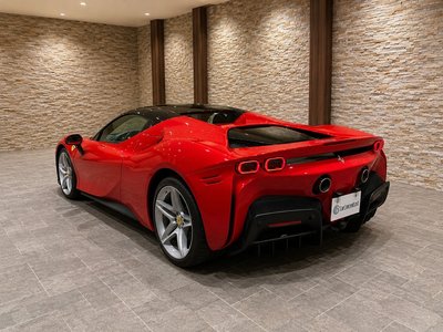صورة 10 لـ 2025 Ferrari SF90 SPIDER