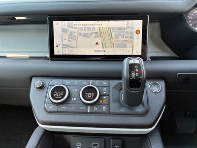 2024 LAND Rover DEFENDER thumbnail 29
