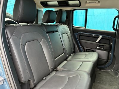 2024 LAND Rover DEFENDER thumbnail 24