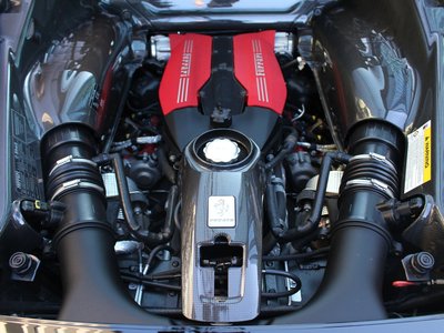 2015 Ferrari 488 GTB 照片 19