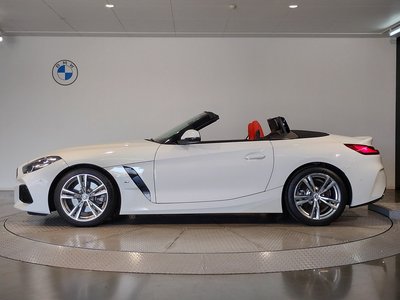 صورة 6 لـ 2023 BMW Z4
