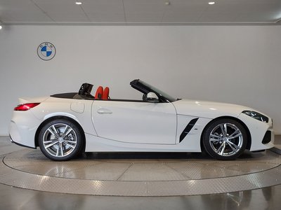 صورة 10 لـ 2023 BMW Z4