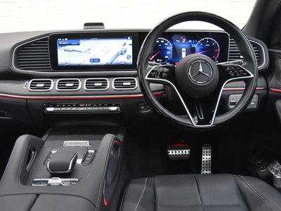 2024 Mercedes-BENZ GLS photo 9