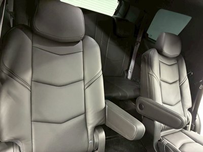 صورة مصغرة 63 لـ 2017 Cadillac ESCALADE