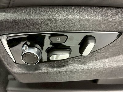 صورة مصغرة 27 لـ 2017 Cadillac ESCALADE