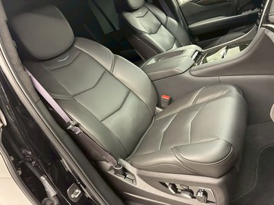 صورة مصغرة 4 لـ 2017 Cadillac ESCALADE