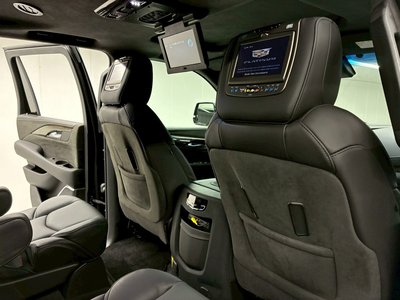صورة مصغرة 59 لـ 2017 Cadillac ESCALADE