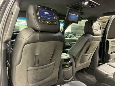 صورة مصغرة 58 لـ 2017 Cadillac ESCALADE