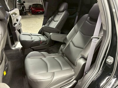 صورة مصغرة 61 لـ 2017 Cadillac ESCALADE