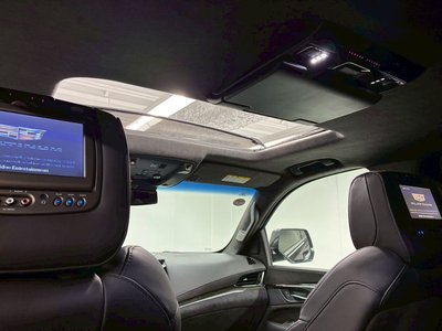 صورة مصغرة 31 لـ 2017 Cadillac ESCALADE